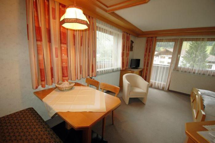 Tanneck Garni Apartment Berwang Exterior photo